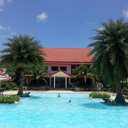 Armonia Village Resort And Spa Чумфон Екстериор снимка