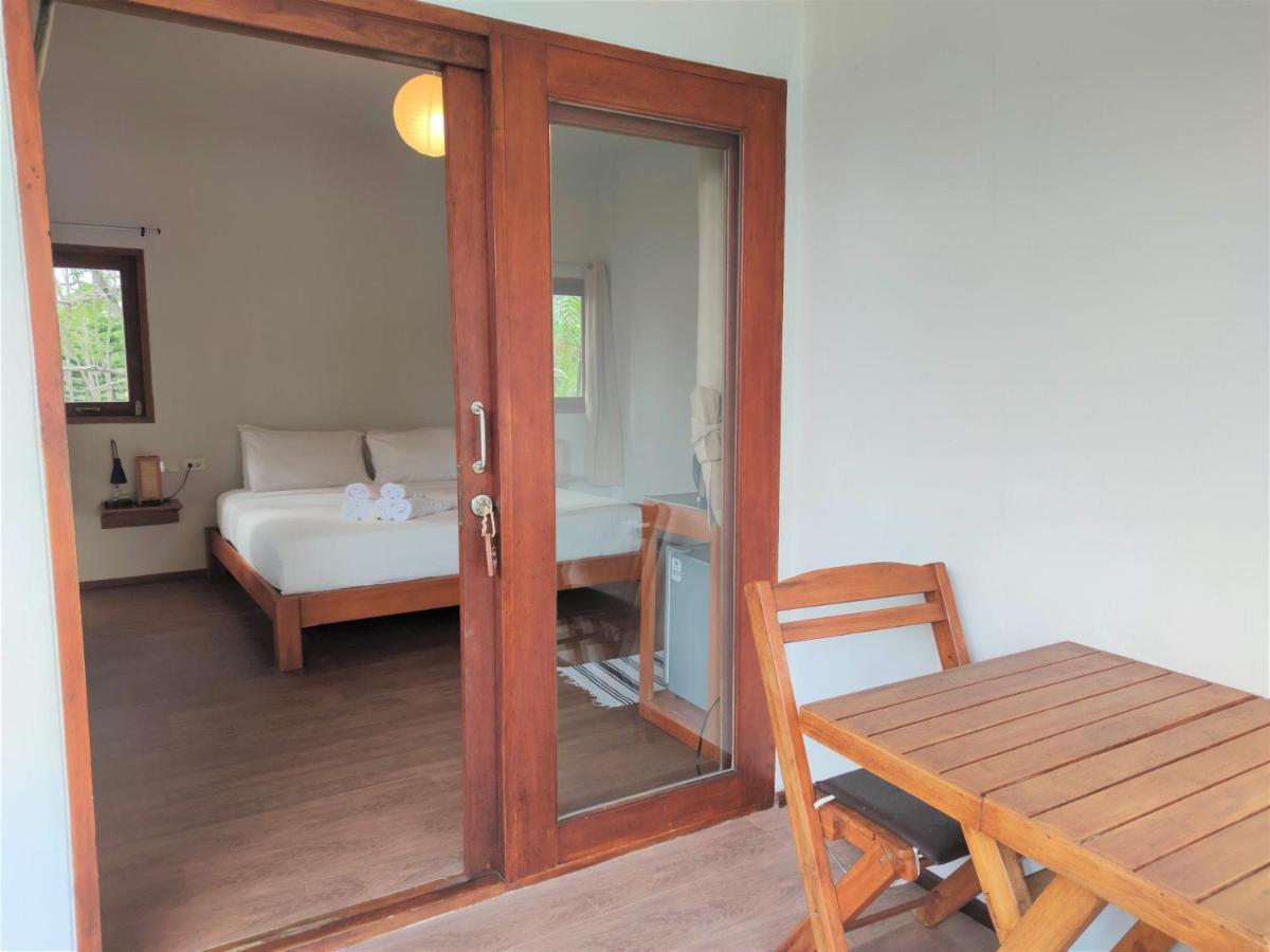 Armonia Village Resort And Spa Чумфон Екстериор снимка