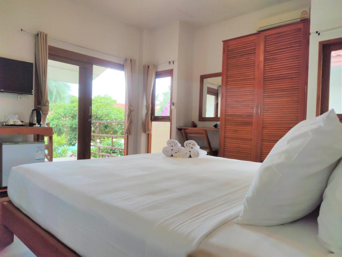 Armonia Village Resort And Spa Чумфон Екстериор снимка